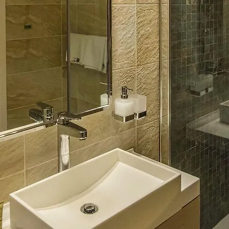 Hotel Swell Boutique 4*