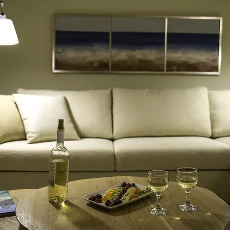 Swell Boutique Hotel 4*