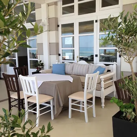 Hotel Swell Boutique 4*